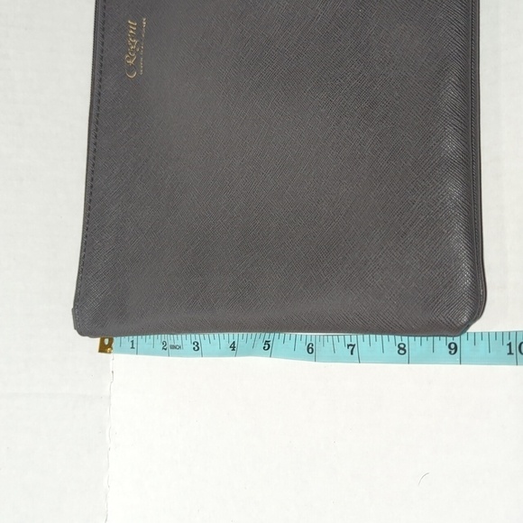 Regent Seven Seas Cruises Faux Leather Gray Tablet Case - Picture 7 of 7
